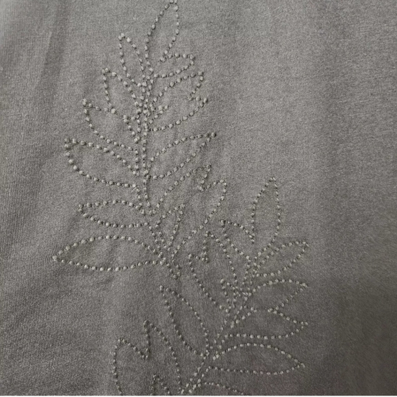 Coral Bay Ruffle Neck Sleeveless Top Black Petite XL Fern Design Stitch NWT - Picture 4 of 7